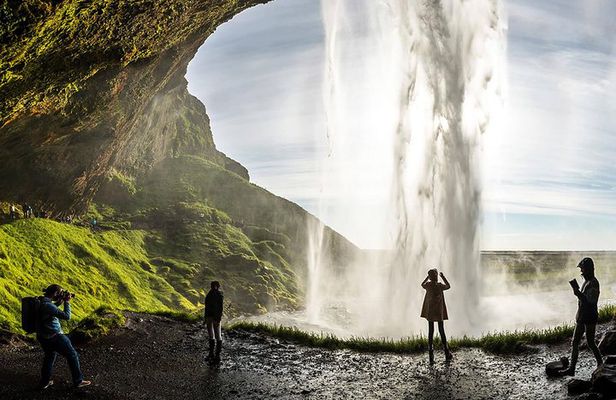 Southern Coast, Waterfalls and Black Beach Tour from Reykjavik