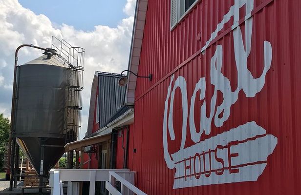 Afternoon Wine, Beer and Charcuterie Tour in Niagara-on-the-Lake