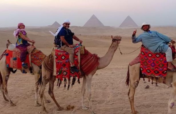 Giza Pyramids, Memphis and Sakkara Day Trip