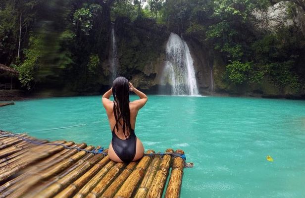 Whale Shark Encounter and Sumilon Sandbar with Kawasan Falls
