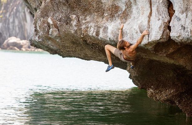 Deep Water Solo