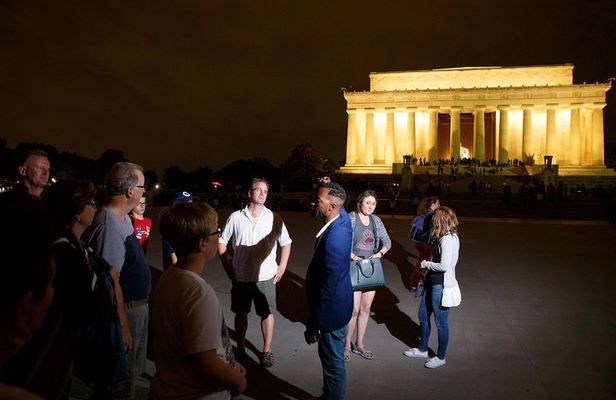 DC Monuments by Night: 10+ Landmarks & Open-Top Luxury Bus