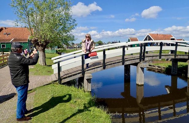 Amsterdam private tour to windmills, cheese farm and villages