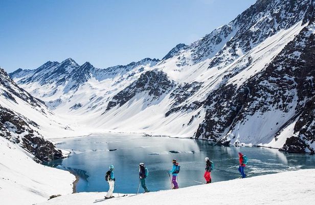 Private Full-Day Tour: Portillo Ski Center and Inca Lagoon from Santiago