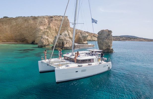 Shared Catamaran All inclusive-Day Cruise to Naxos or Paros