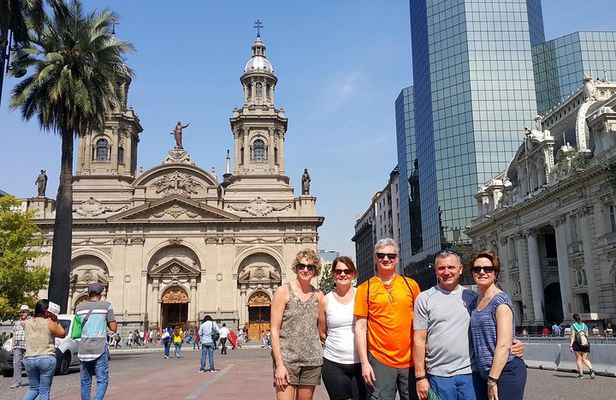 3-Day Private Tour Exploring Chile: Santiago - Valparaiso - Andes Mountain