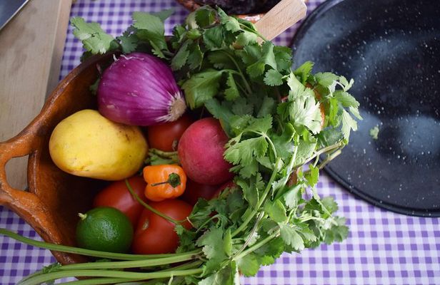 Learn to Cook Mexican Salsas