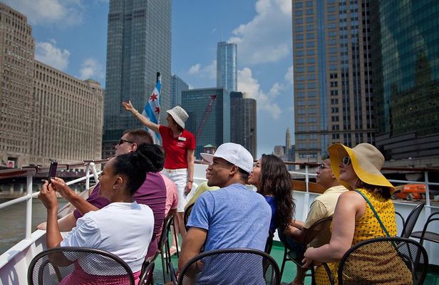 Chicago Architecture Center River Cruise aboard First Lady