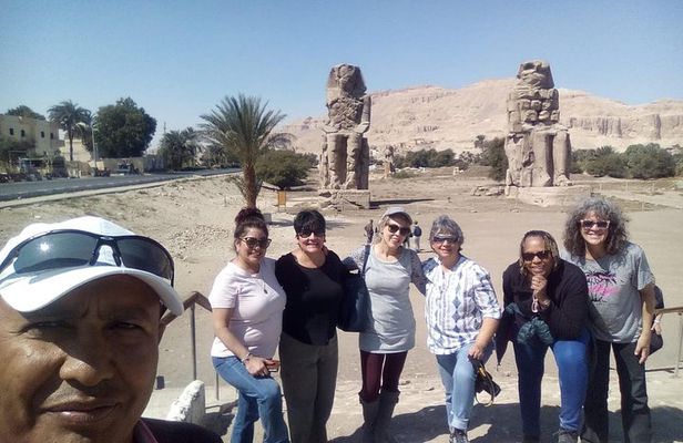 Amazing Luxor East and West Bank Guided Tour with Lunch From Luxor Airport/Hotel