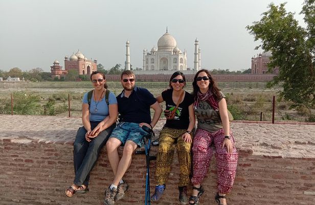 Private Taj Mahal and Agra Full-Day Tour From Delhi