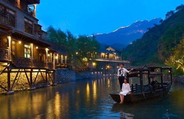 Gubei Water Town And Simatai Great Wall Entrance Options