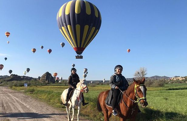 Sunrise Horsebackriding Tour in Cappadocia