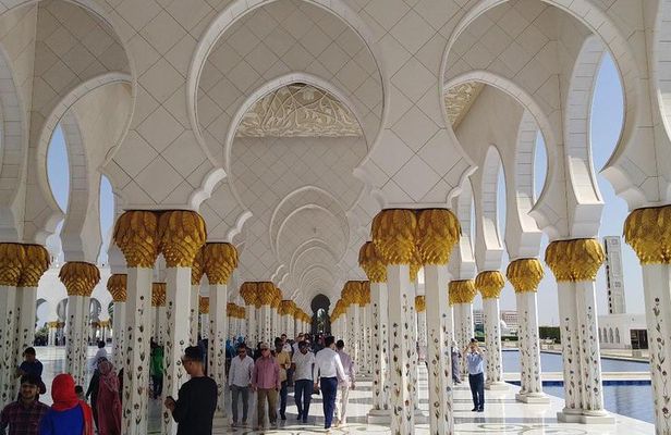 Private 10 hours tour : Dubai city and Abu Dhabi city highlights