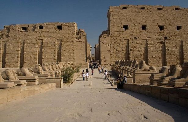 One day trip to Luxor From Hurghada with a private guide