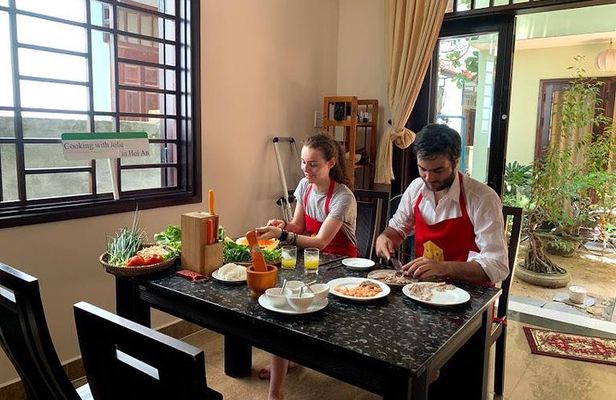 Cooking with Jolie in Hoi An and Lantern making class (JHA4)