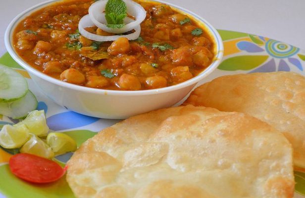 Food Walk Tour Pushkar (2 hours guided food tasting walk)