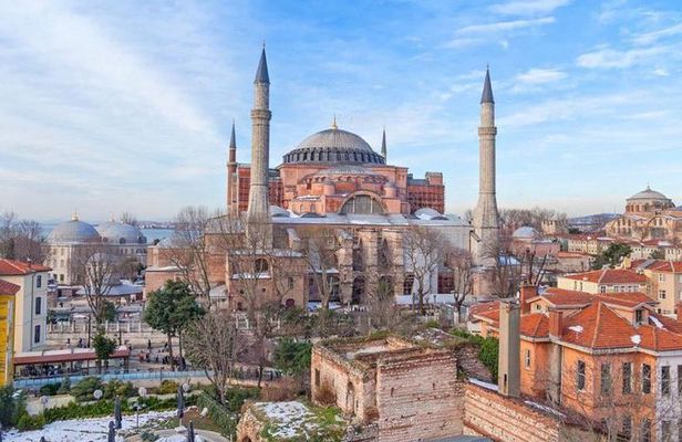 8 Days Turkey Tour including Istanbul, Ephesus, Pamukkale, Konya and Cappadocia