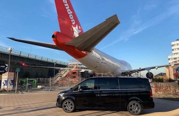 Amsterdam or Zaanse Schans private Schiphol airport layover tour