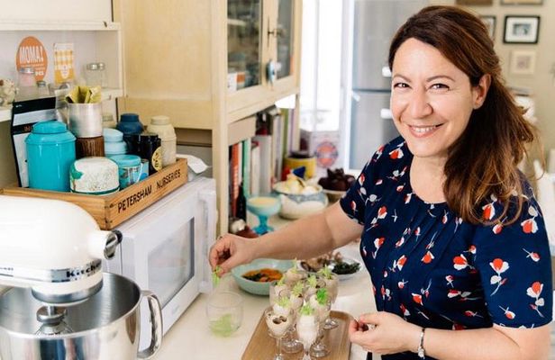 Soufflé Class & Brasserie Lunch with Champagne in Parisian Home