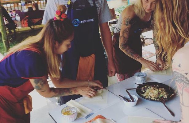 Lean cooking in A Thai atmosphere with Cookventure Home Cooking Studio