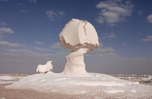 2 Days White Desert and Bahariya Oasis Tour