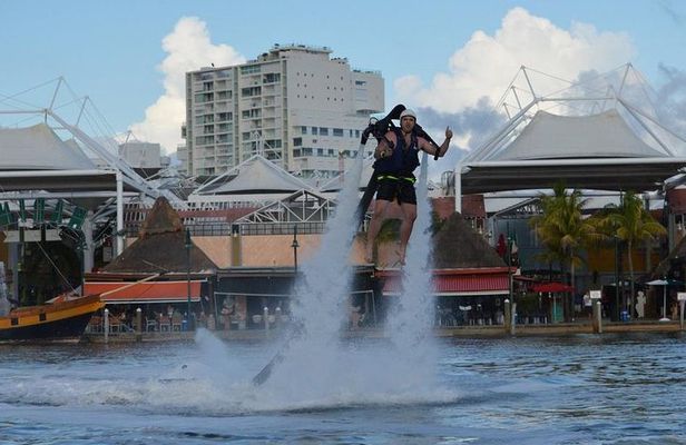 Jet Pack flight experience in Cancun. Challenge yourself to do it now.