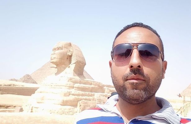 private guided Day Tour To Cairo from Sharm El Sheikh by plane.special day