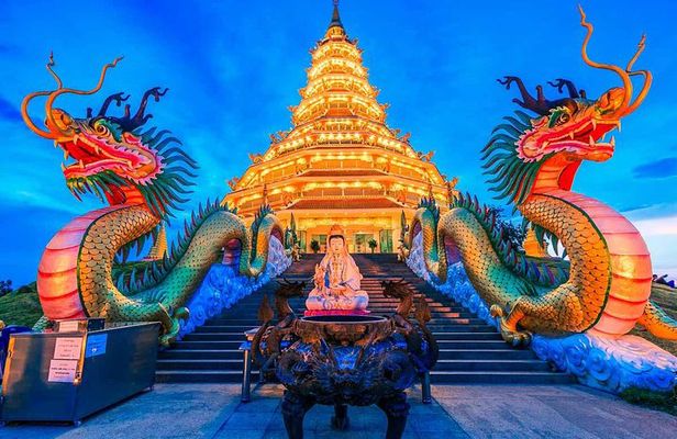 Private Tour: Incredible Temples of Chiang Rai