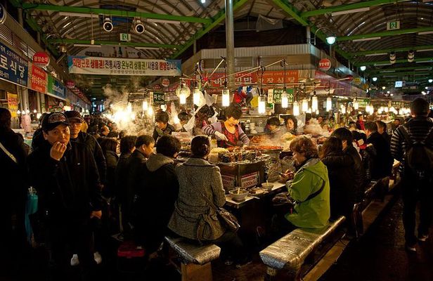 Seoul Han River Night Cruise: 63 Building & Gwangjang Market