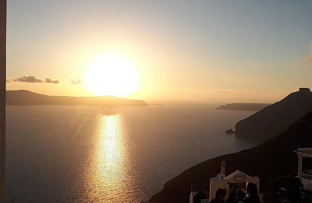 Discover Santorini