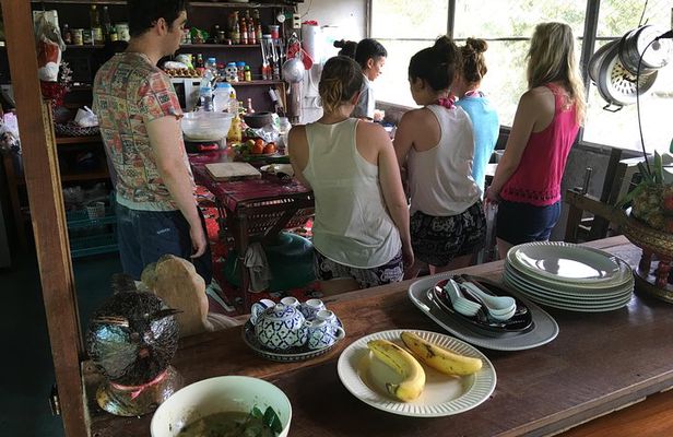 2 days 1 night: Countryside experiences. Exclusive house Homestay