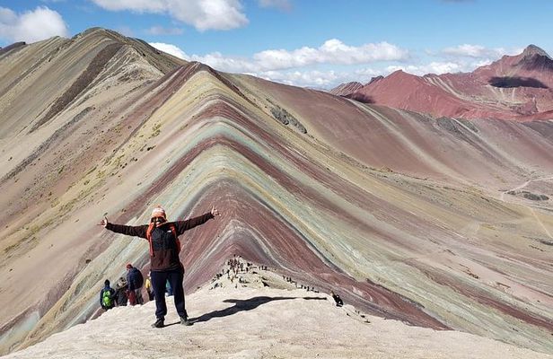 Rainbow Mountain Tour with Only 35 Minutes Hike