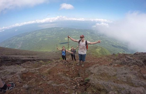 Climbing the Concepción volcano in Ometepe