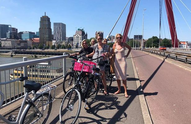 Highlights Rotterdam PRIVE bicycle tour