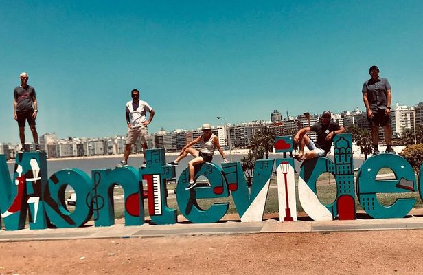 Private Walking Tour in Montevideo