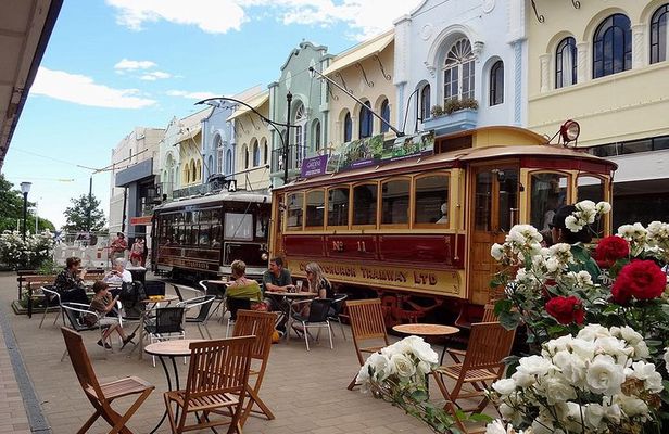 Akaroa Shore Excursion: Banks Peninsula, Christchurch City and Giants House Tour