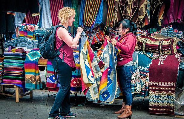  Otavalo Market Private Sightseeing and Surroundings