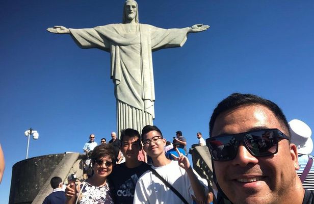 4 horas - Tour private: Corcovado e praias