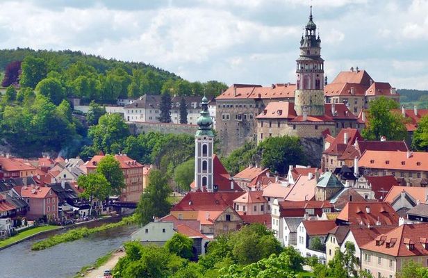 Cesky Krumlov Day Trip from Prague to Vilshofen