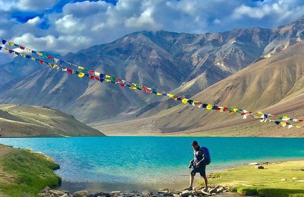 Hampta Pass Trekking and Camping 2022 with Chandratal Lake Visit