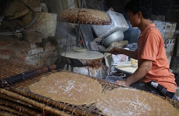 Tho Ha Handicraft Village Tour Making Rice Crackers; Local Market