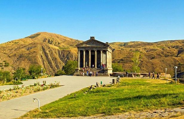 Private tour to Echmiadzin (st Cathedral), Zvartnots, Khor Virap, Garni, Geghard