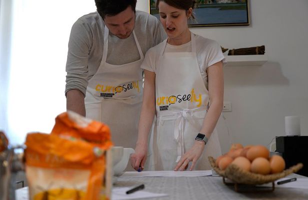 Florence: Home Made Pasta Cooking Class with a Local Chef