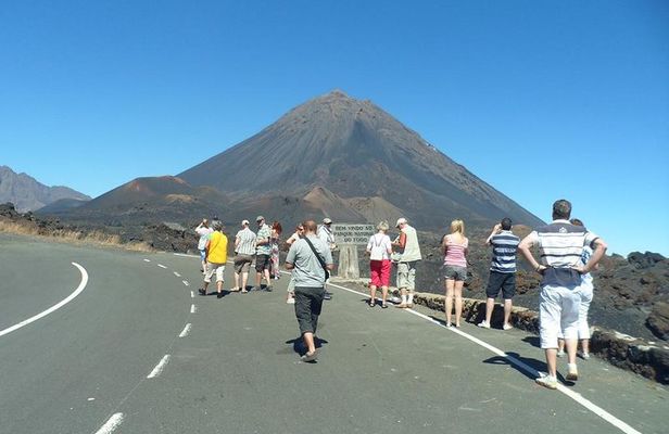1. A day on FOGO Island to discover VOLCAN