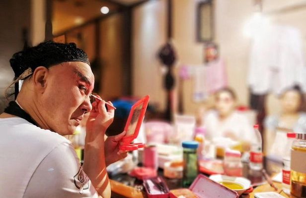 Private Tour: Shichahai, Nanluoguxiang and Peking Opera&dinner