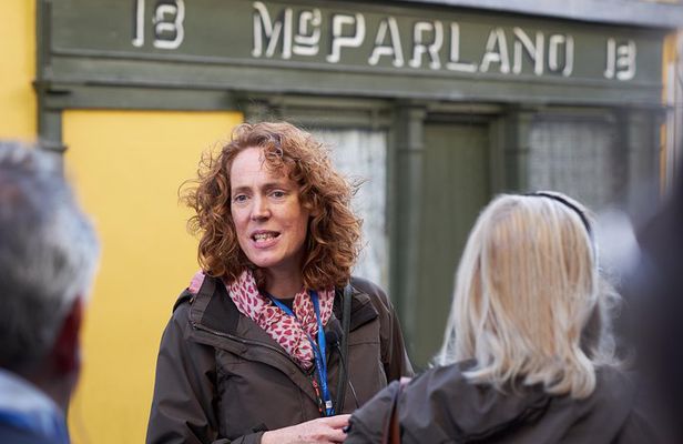 Private Ennis Essential History Tour with Dr Jane O'Brien
