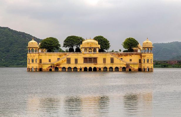 Jaipur day Tour from Delhi : Private and All Inclusive
