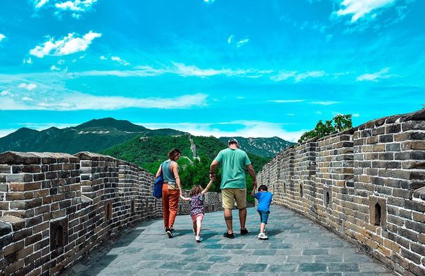 Mutianyu Great Wall, Summer Palace Private Day Tour–All-Inclusive