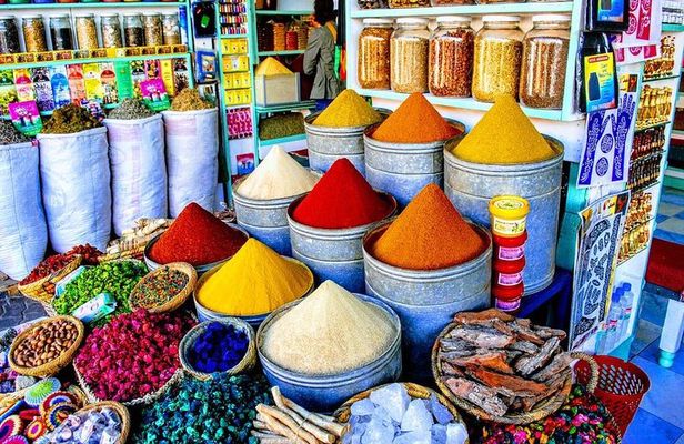 Guided shopping tour in Marrakech souks