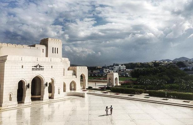 Muscat City & Wadi Shab Full-Day Adventure